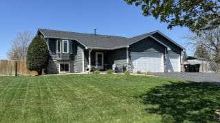 12374 Zea St  NW, Coon Rapids, MN 55433